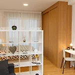 Coruna Vip Centro Apartment *