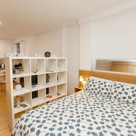 Coruna Vip Centro Апартаменты *
